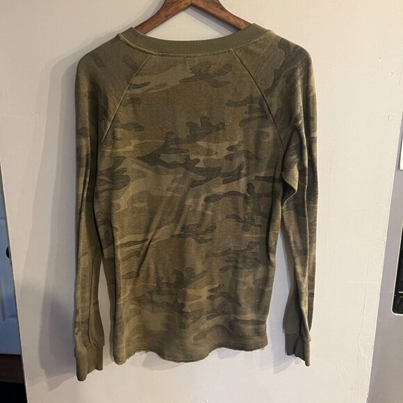 ALTERNATIVE APPAREL Women's Green Camo Crewneck Sweatshirt Size M - Picture 2 of 4